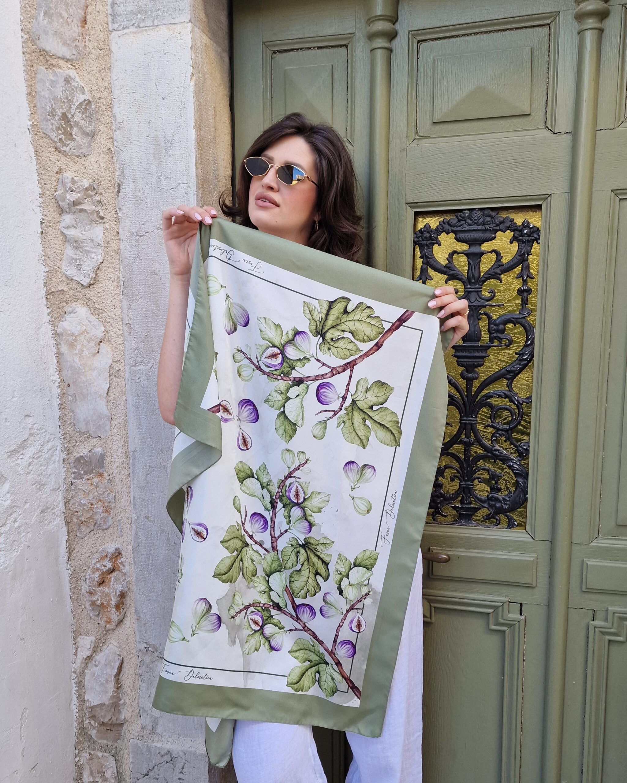 Fosca Dalmatica limited-edition silk scarf featuring original artwork by Croatian artist Klara Ivanović, produced in Como, Italy.